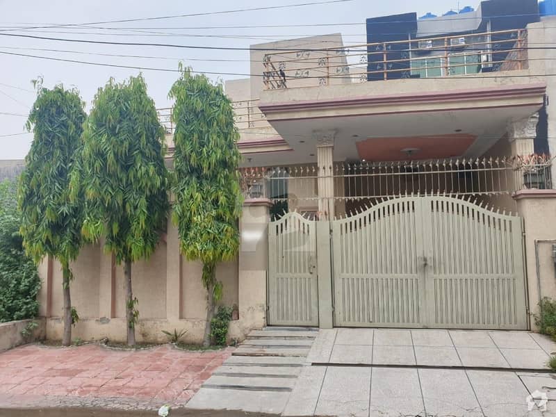 8 Marla 55 Sq Ft Single Story House Hot Location Near Main Boulevard