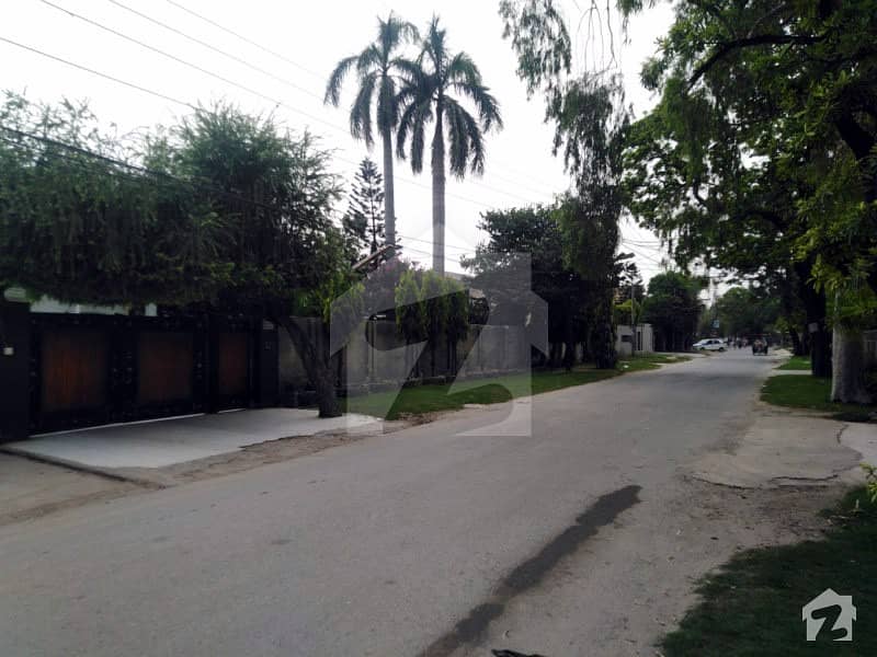 2 Kanal House For Sale In Ahmed Block Of New Garden Town Lahore Garden