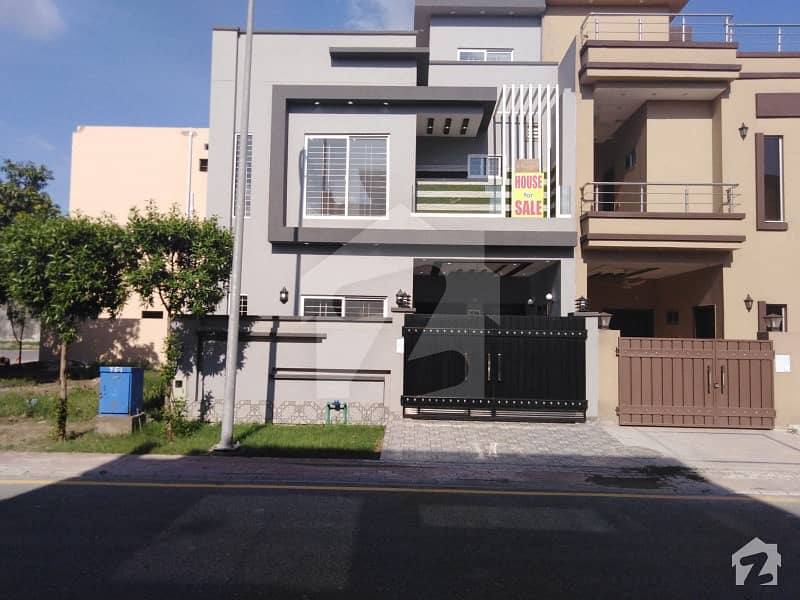 5 Marla Brand New Luxury House For Sale In C Block Of Dream Gardens