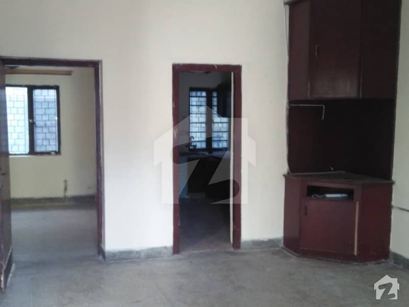 G11 House 25x50 Ground portion for rent available Near market and Near