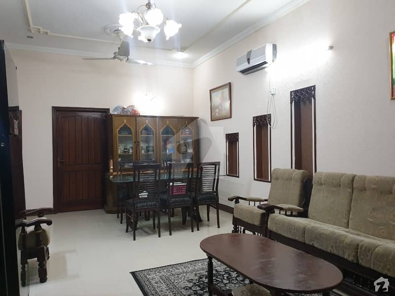 10 Marla Owner Build Double Unit House Solid Construction Diyar Wood Work Mustafa Town, Lahore