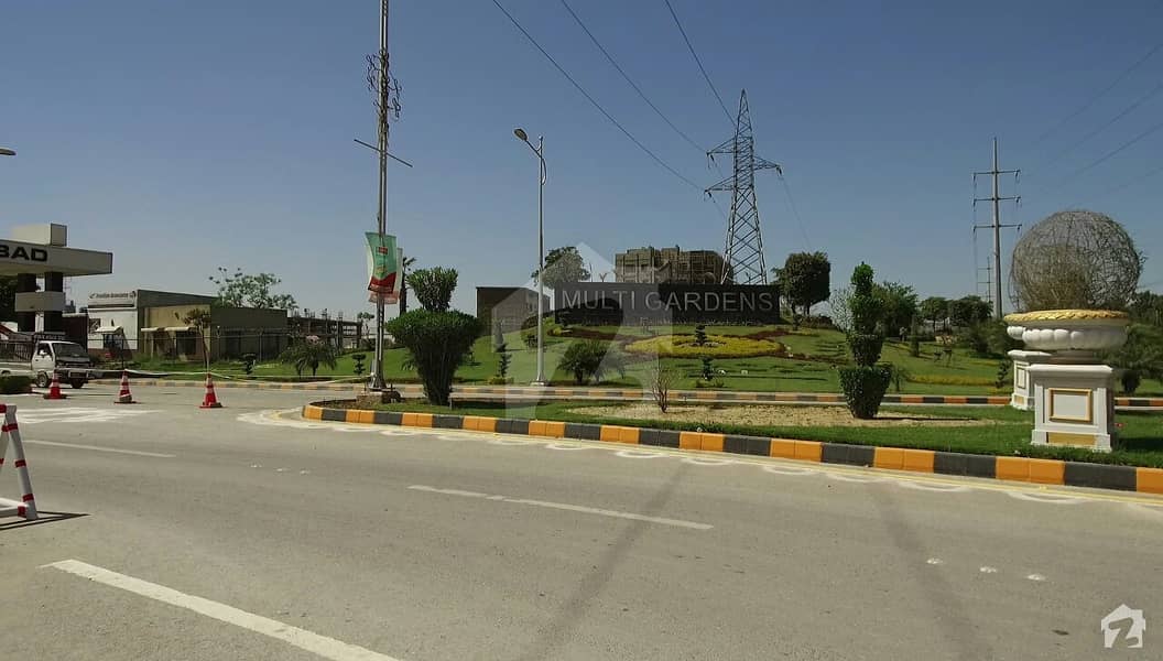 Farm House Is Available For Sale Multi Residencia & Orchards Block C