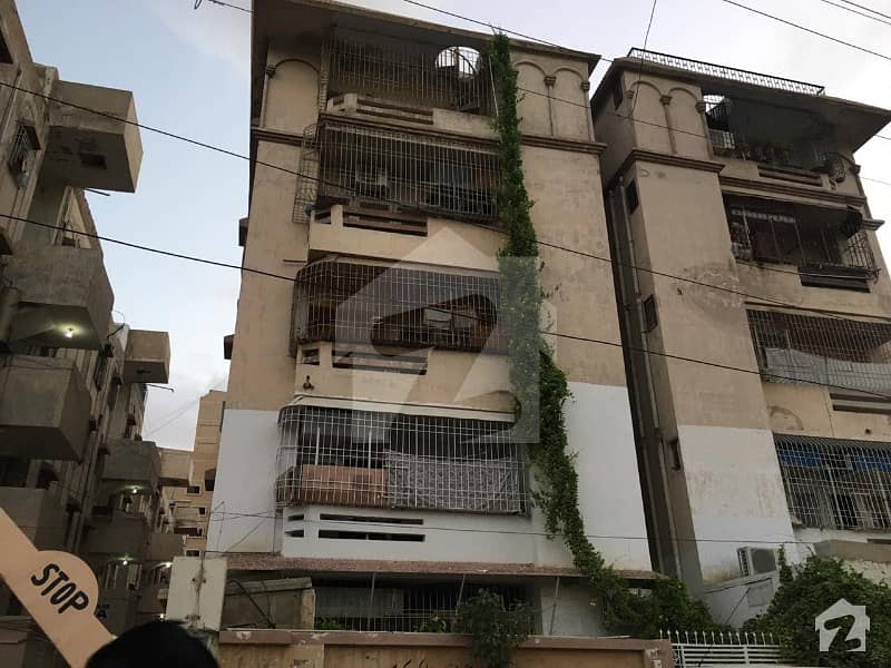 1500 Sq Ft 3 Bed D/D Apartment Available For Sale In Gulistan E Johar