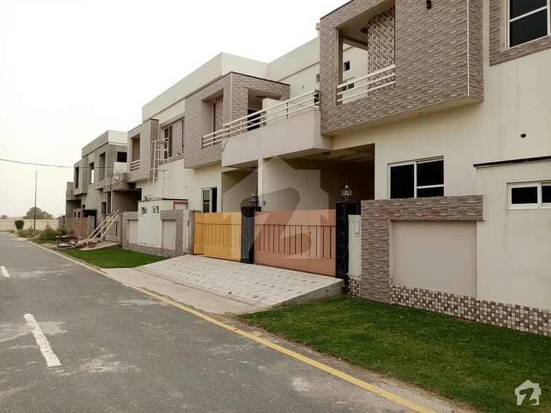 WellBuilt House Available On Good Location Jhang Road, Faisalabad