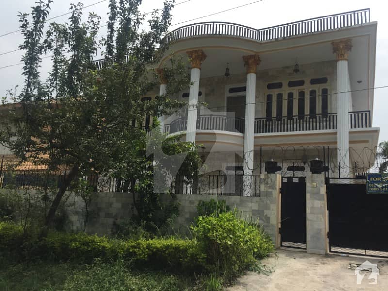 G9 house for rent beautiful location 6 bed with bath G9/1, G9