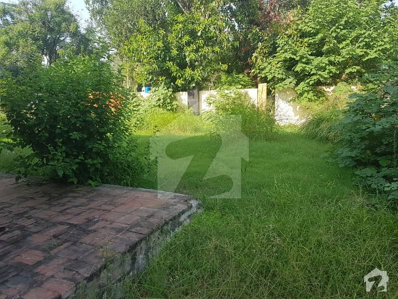 Demolish Able House For Sale In G6 Main Embassy Road Islamabad G6
