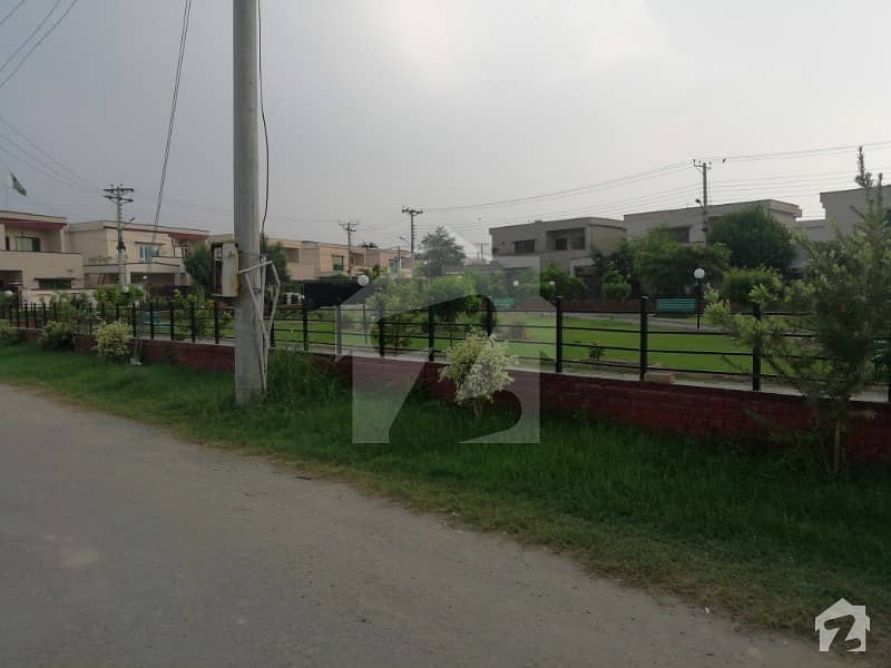 4 Bed Full House For Rent PAF Falcon Complex, Gulberg, Lahore