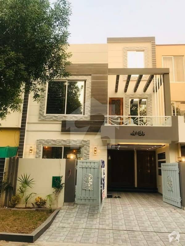 5 Marla House For Sale At Bahria Town Lahore Nearby Mcdonald's Bahria