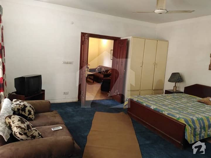 1000 Sq Ft 02 Bed Furnished Lower Portion For Rent Near Mall Of Lahore