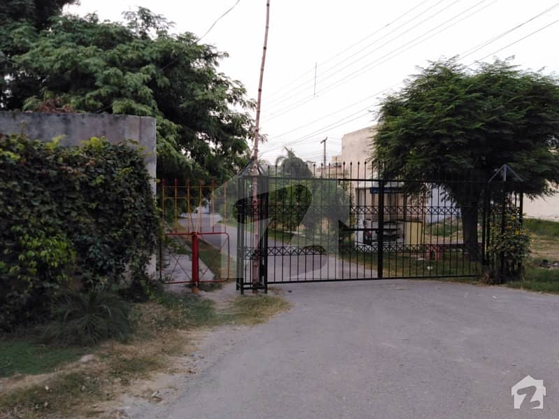 1 Kanal Commercial Plot For Sale In B Block Of Iqbal Avenue Phase 1