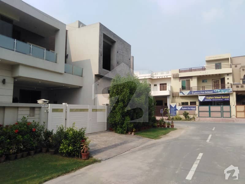 House Available For Sale Eden Executive, Eden Gardens, Faisalabad