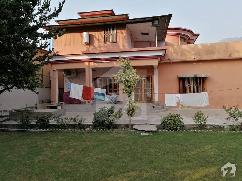 35 Marla House Is Available For Sale Center Gojra, Muzaffarabad