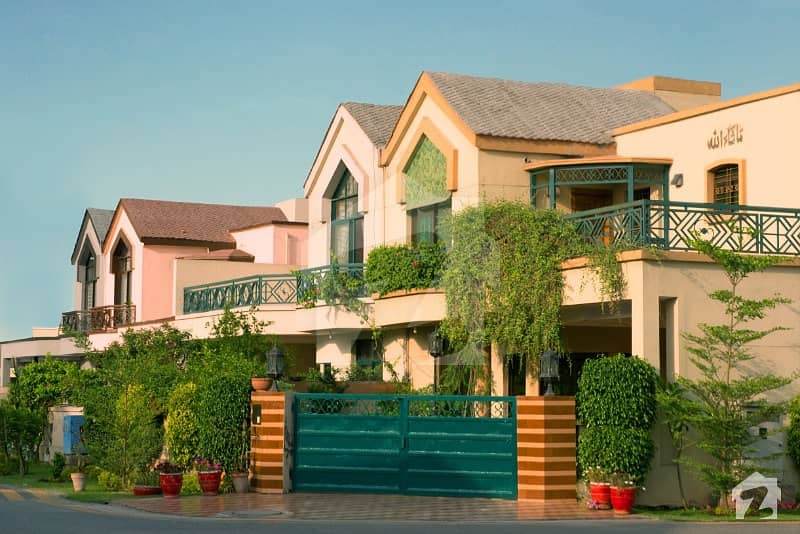 12 Marla Luxury House Facing Park House For Sale In Eden Palace Villas