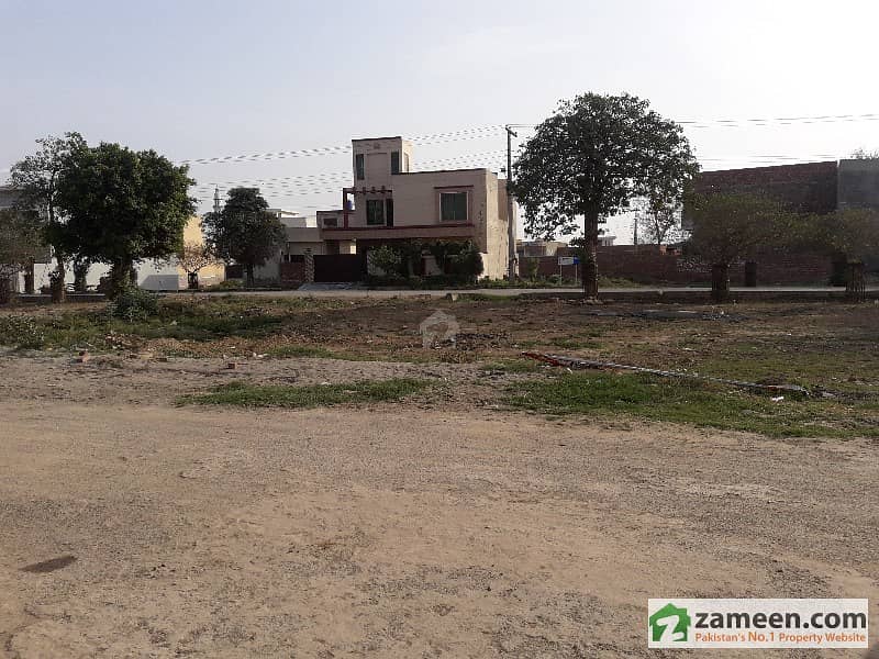 Commercial Plaza On Ideal Location For Rent State Life Housing Society