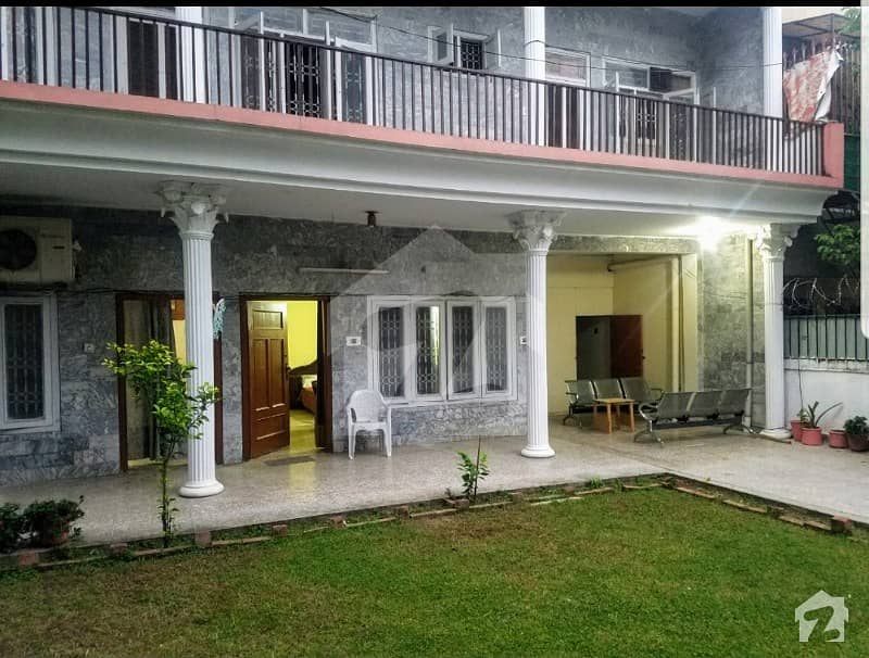 Islamabad Girls Hostel Room Is Available For Rent F6/1, F6, Islamabad