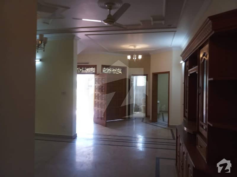 One Kanal Triple Storey House For Sale E11/3, E11, Islamabad
