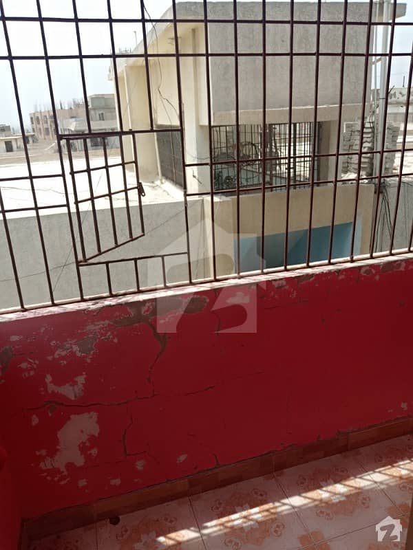 A Beautifully Built Apartment At Good Location Garden West, Karachi