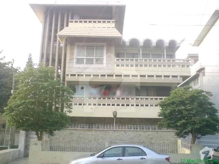 423 Yd 3 Storey Big Bungalow For Sale In Prime Location In Shah Faisal
