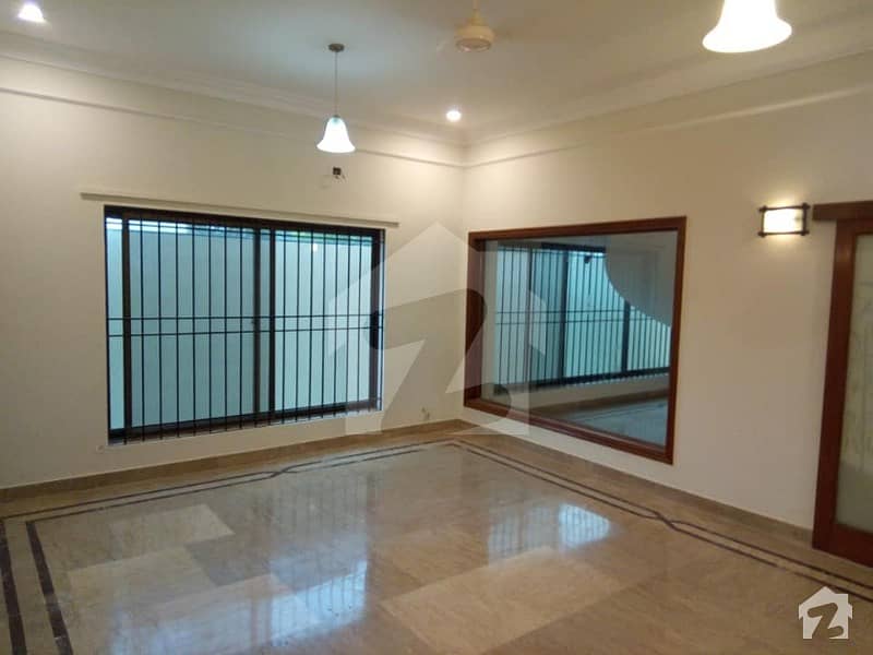 200 Square Yards Independent House For Rent GulshaneMaymar Sector X