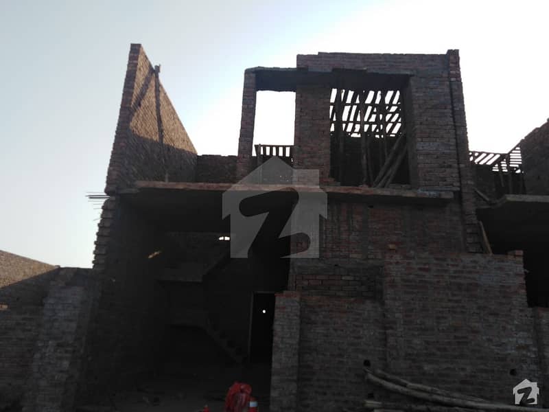 A Beautifully Built House At Good Location House For Installment Plan