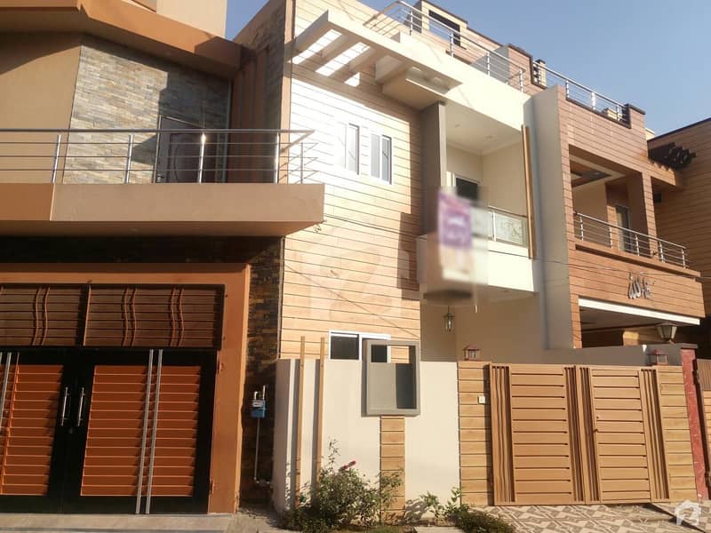 Here Is A Good Opportunity To Live In A WellBuilt House Lahore Medical