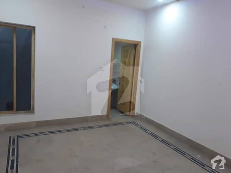Single Storey House Is Available For Sale Canal Road, Jhang ID19239097