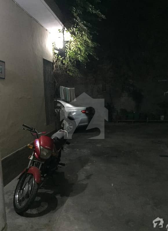 8 Marla Triple Storey House For Sale In Badami Bagh Data Nagar Data