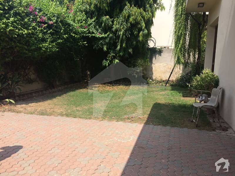 12 Marla Beautiful House For Rent Main Cantt CMA Colony, Cantt, Lahore