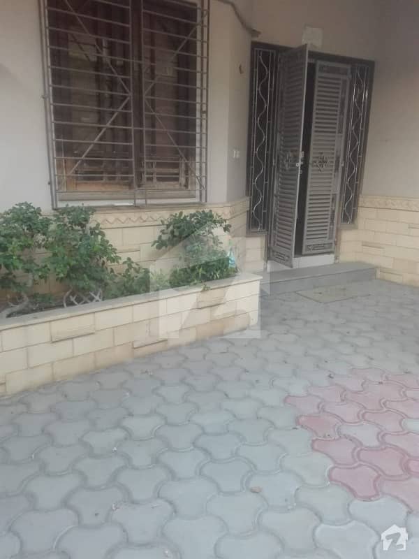 Town House For Sale In Pechs Block 2 Shah Lateef Road ShahraeQaideen, Karachi ID19426888