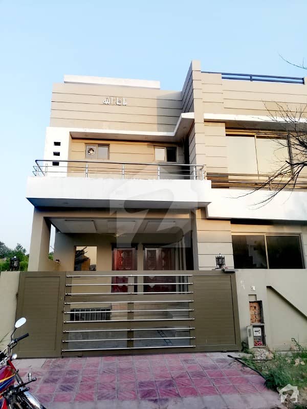 Bahria Enclave Sector B1 8 Marla 5 Bed Rooms House For Rent Bahria