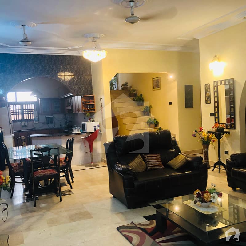 400 Sq Yard House For Sale Owner Built With Good Quality Gulistane