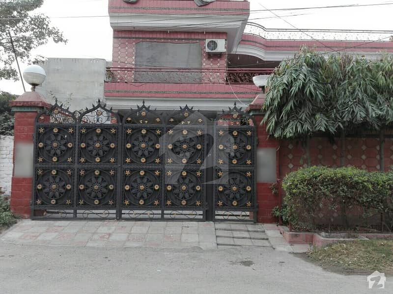 Prime Location Double Storey House Is Available For Sale Azam Gardens