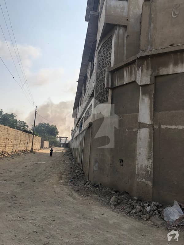 Convenient 1000 Sq Yards Corner Commercial Warehouse Available For Sale