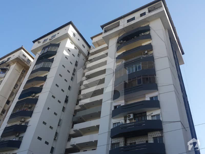 2500 Sq Feet 3 Bedrooms Apartment Is Available For Rent In Clifton
