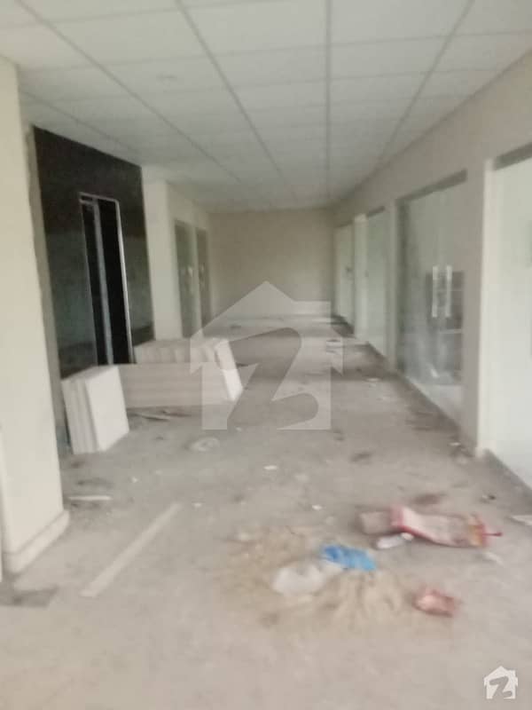 First Floor Commercial Shop For Sale In Shalimar Link Road Mughalpura