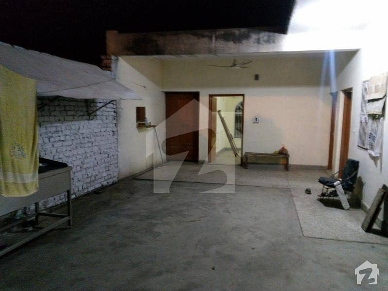 Main Road One Big Room Of 10 Marla House For Rent Only Bachelor Rupees