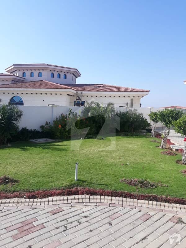 Ultra Modern Farm House That Gives A Serene Feeling DHA City Karachi