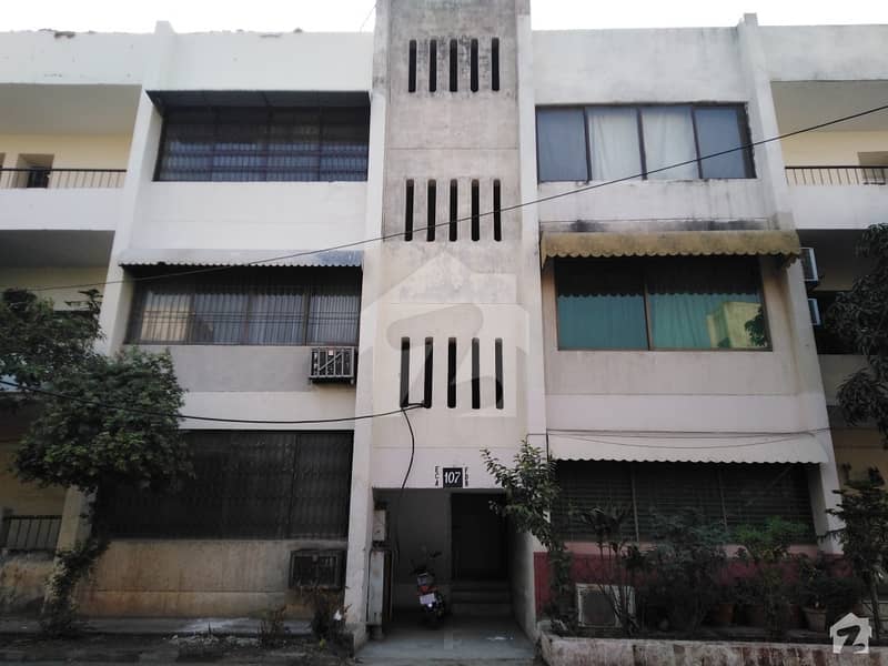 WellBuilt Apartment Available In Good Location Askari 5, Askari, Lahore ID20212534