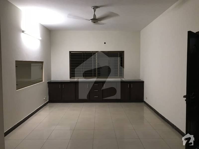 1 Kanal 4 Bed Rooms Brigadier House Available For Sale In Askari 11
