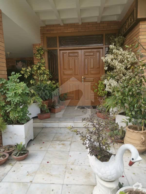 Beautiful House On Main Race Course Road Race Course, Rawalpindi