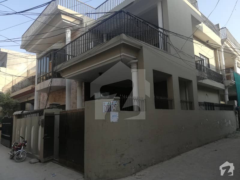 7 Marla Corner One Unit Double Storey Old House Is Available For Sale Westridge 3, Westridge