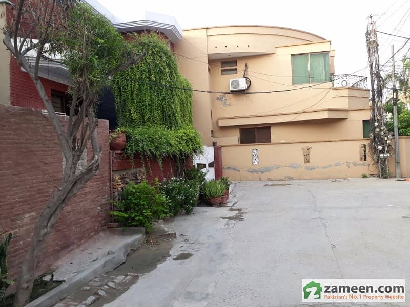 6 Marla Beautiful Corner House Available For Sale Eden Cottage 1, Eden, Lahore ID6491101