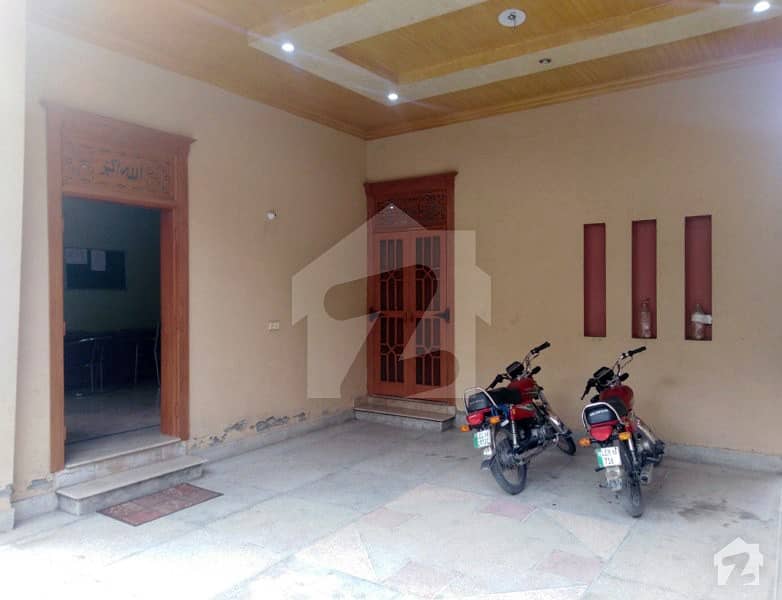 10 Marla House For Sale In Mehran Block Of Allama Iqbal Town Lahore