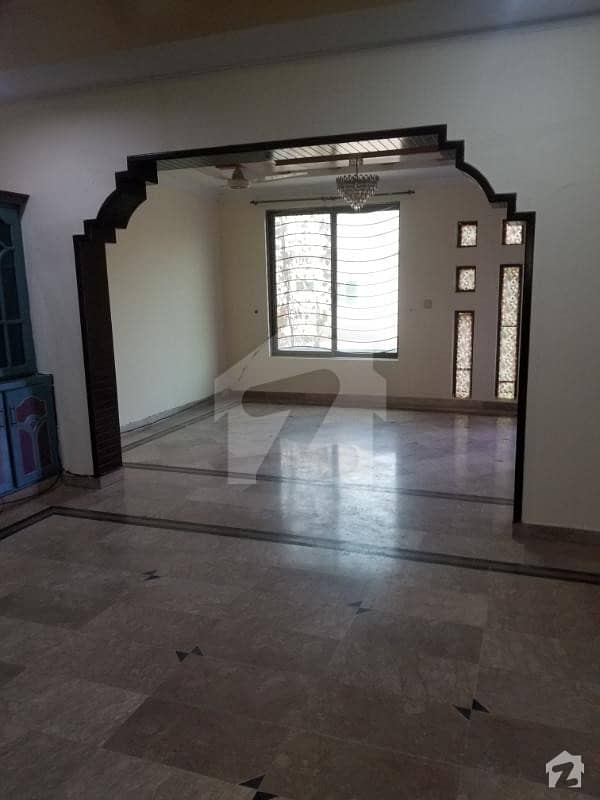 30X60 Upper Portion For Rent In E11/2 E11/2, E11, Islamabad