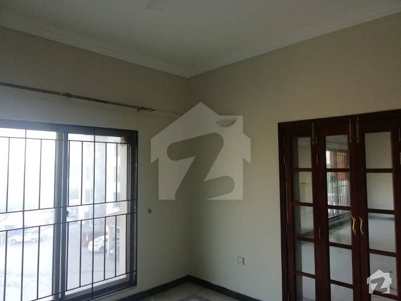 3 Beds Room Flat Available On Rent Safari Apartment Bahria Town Phase 1