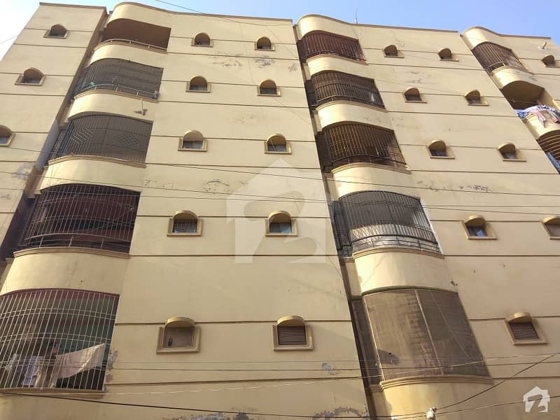 5th Floor Flat Available For Rent At Golden Sand Apartments Qasimabad