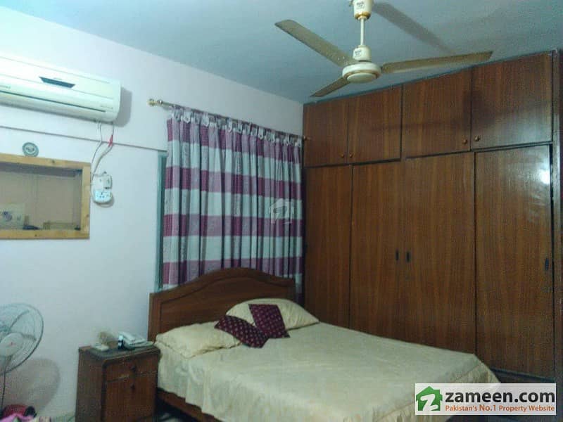 180 Sq Yd 2nd Floor Available In Block 12 Gulistan E Johar Karachi For