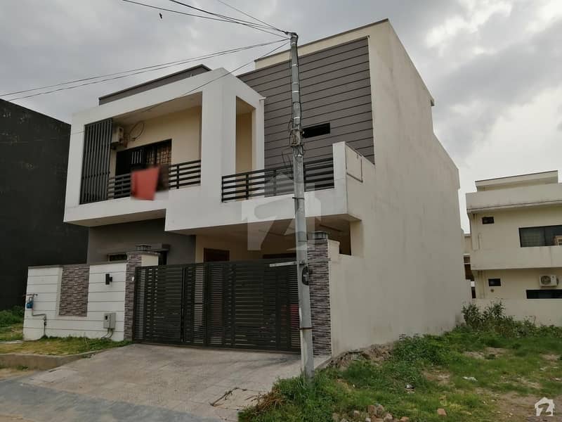 The Best House For Living Purpose Islamabad Villas, Faisal Town F18