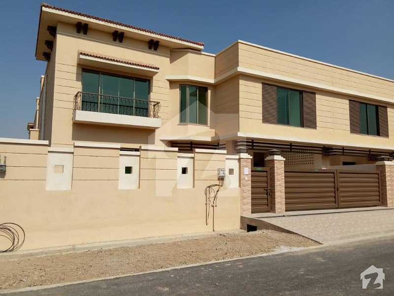 Corner West Open Brigadier House Sec H For Sale Askari 5 Malir Cantt