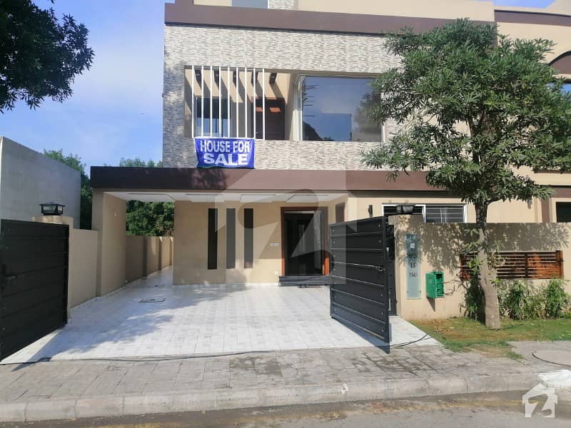 A BEAUTIFUL 10 MARLA HOUSE FOR RENT IN OVERSEAS B BAHRIA TOWN LHR